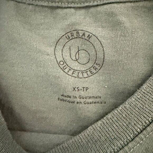 Urban Outfitters Cropped T-shirt - size XS - Picture 3 of 4